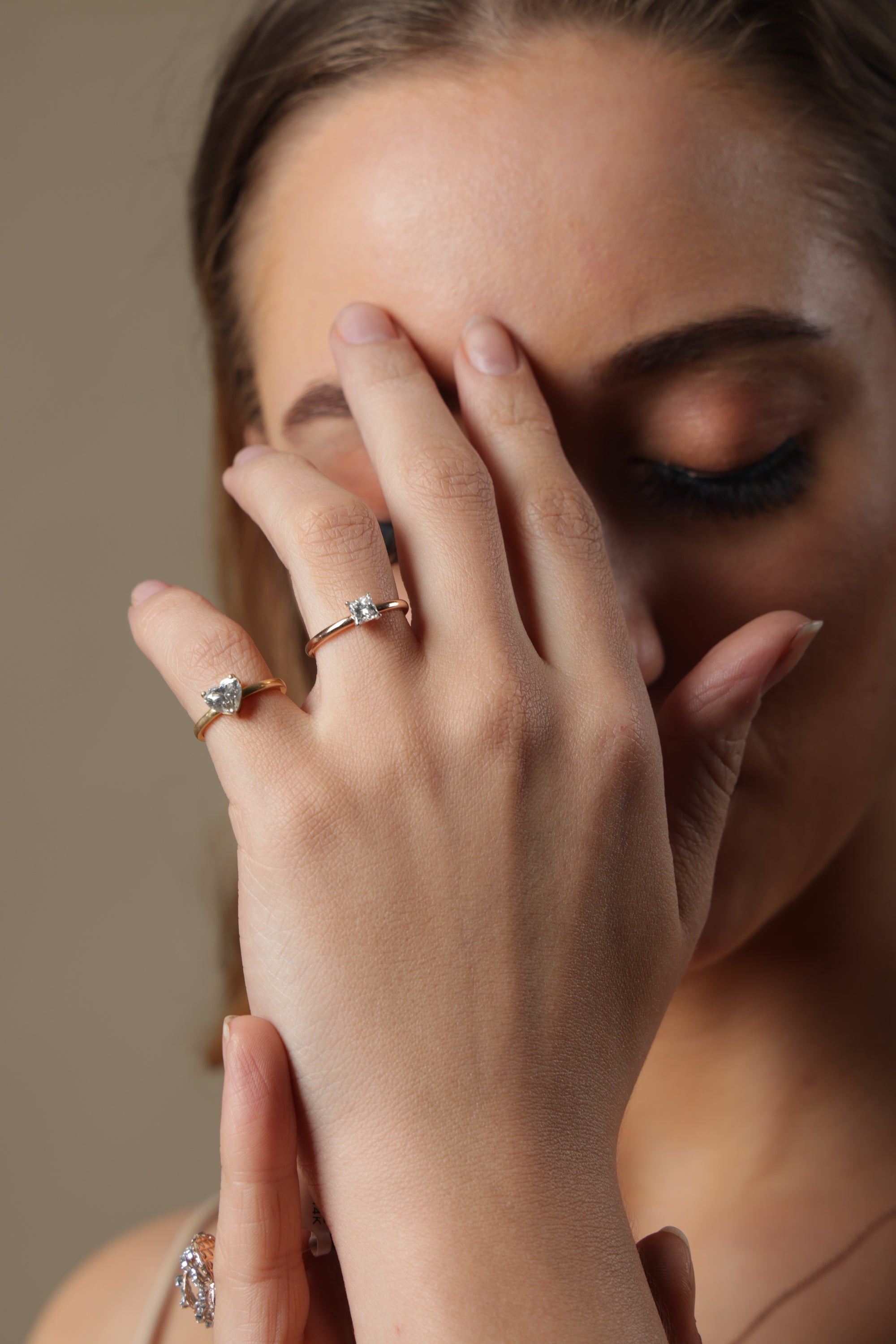 Amour Solitaire Ring