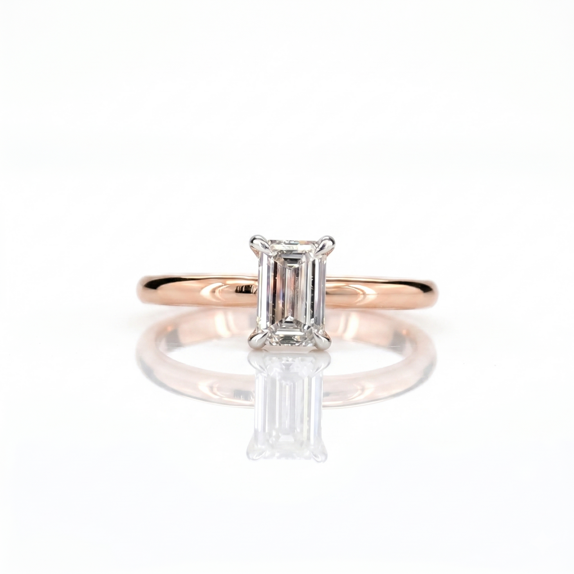 Vera Solitaire Ring