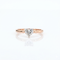 Amour Solitaire Ring
