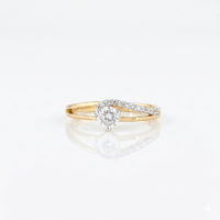 Lunaris Diamond Ring