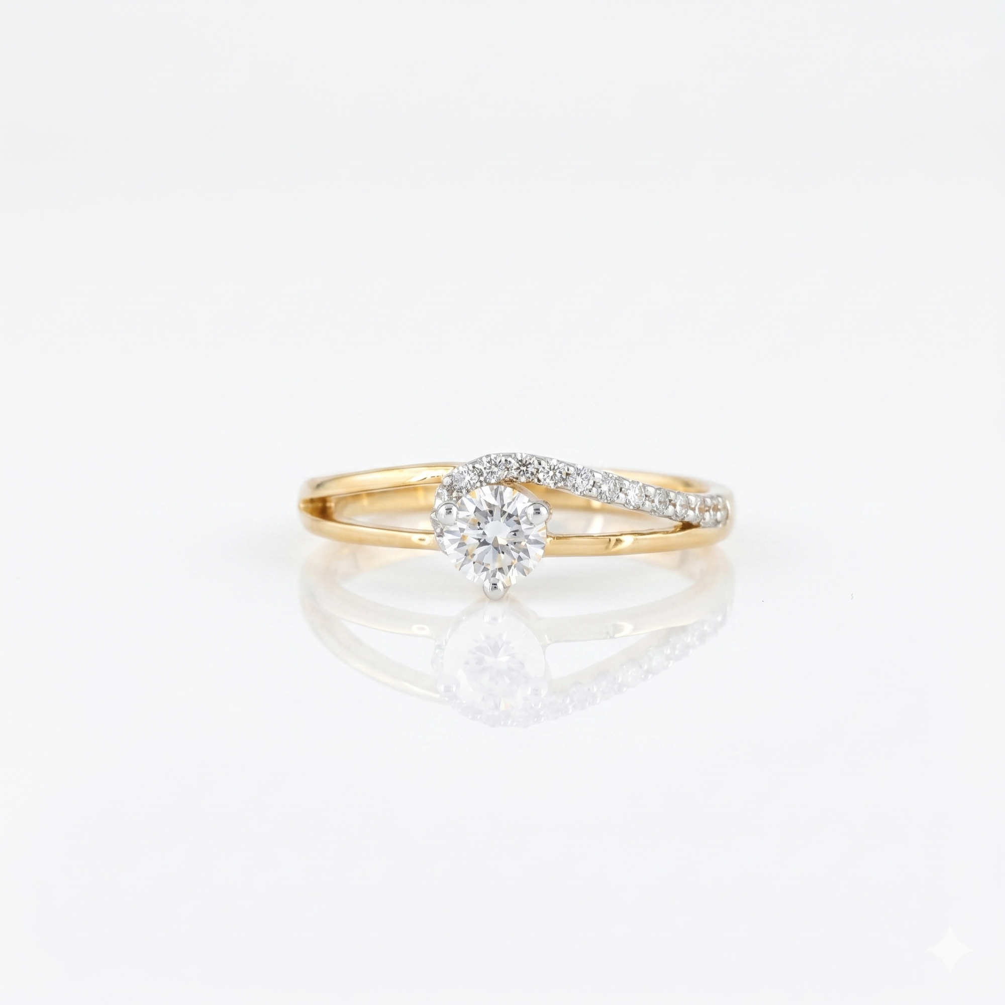 Lunaris Diamond Ring