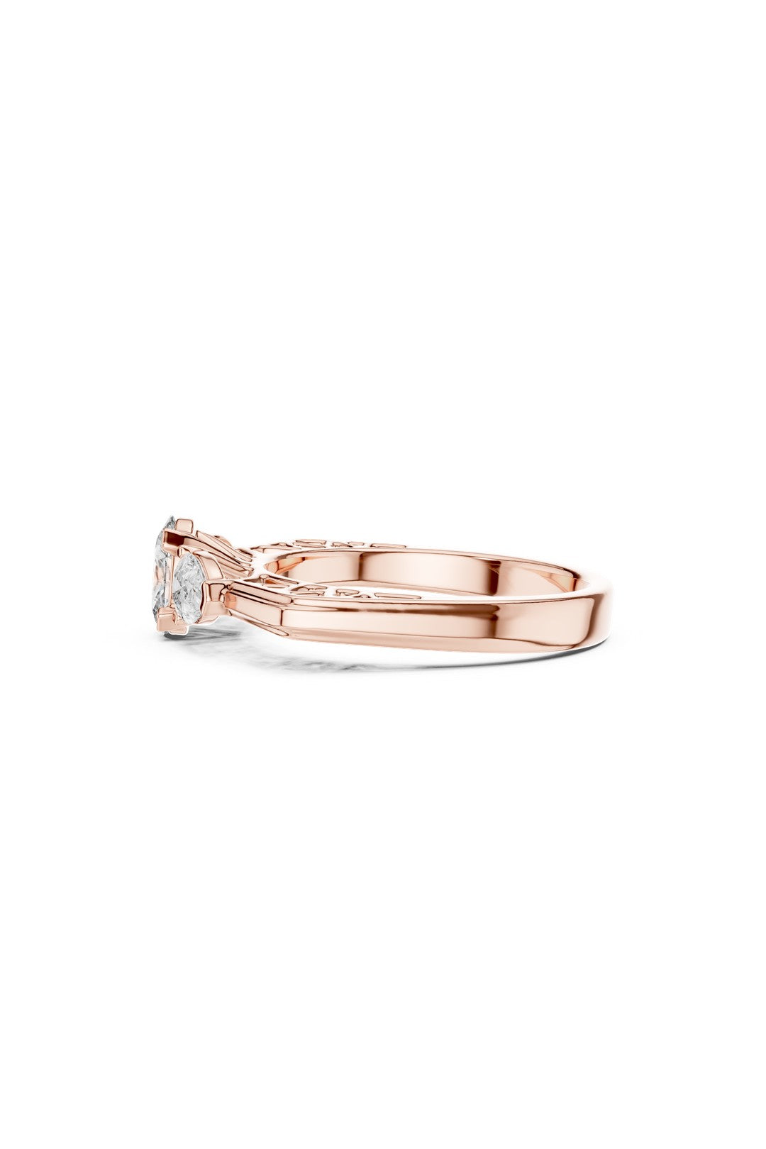 Eloise Luxe Solitaire Ring
