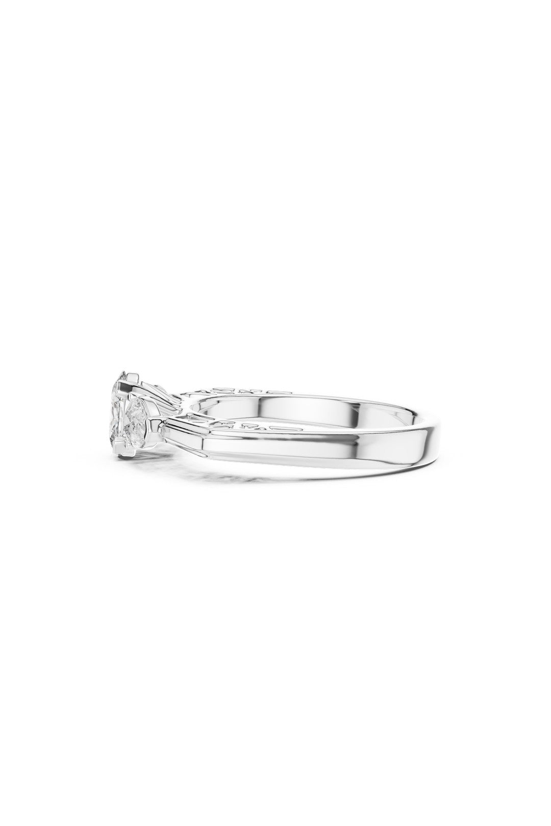 Eloise Luxe Solitaire Ring
