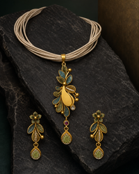Ivory Leaf Pendant Set