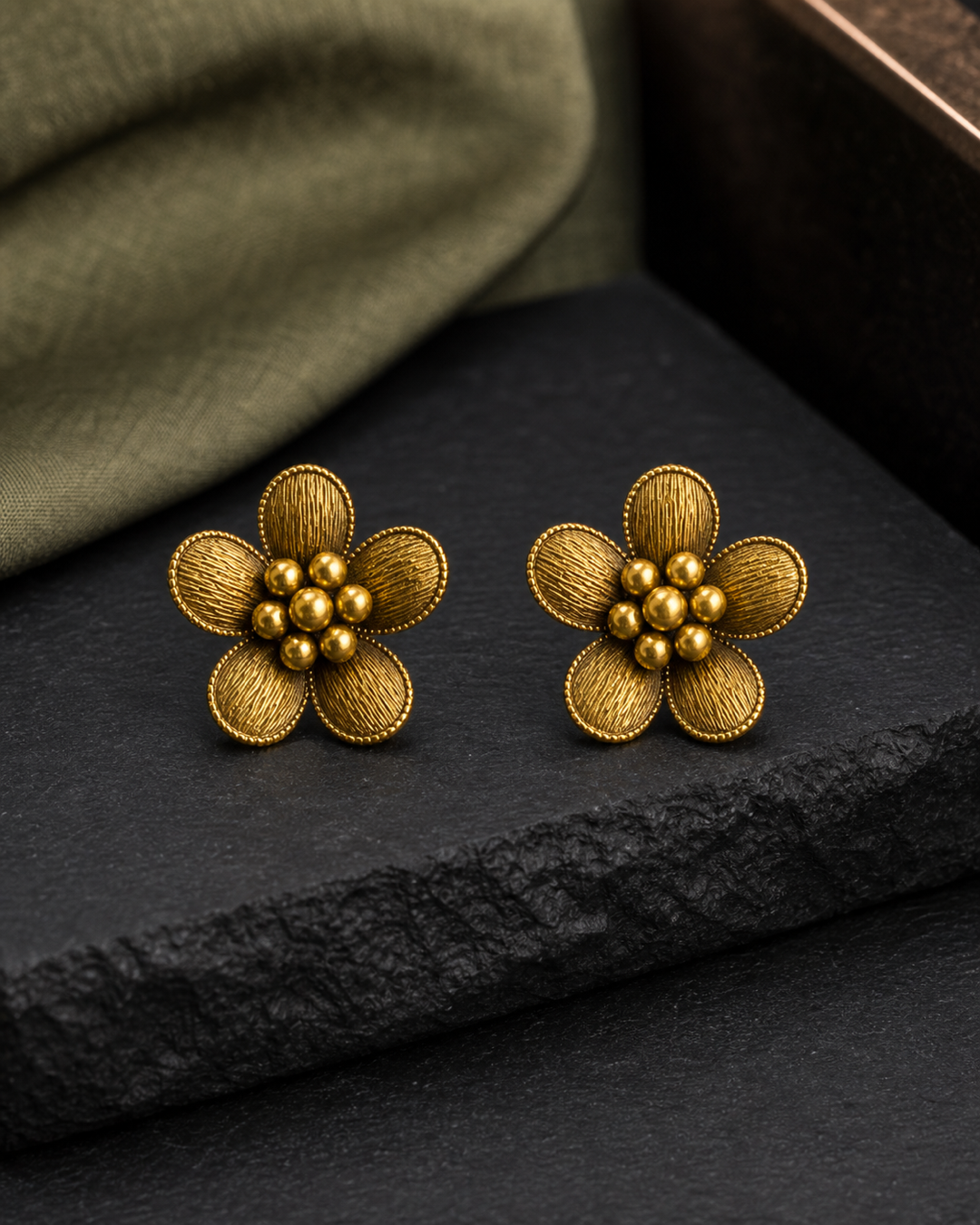 Gilded Twin Bloom Collar Necklace Set – earrings