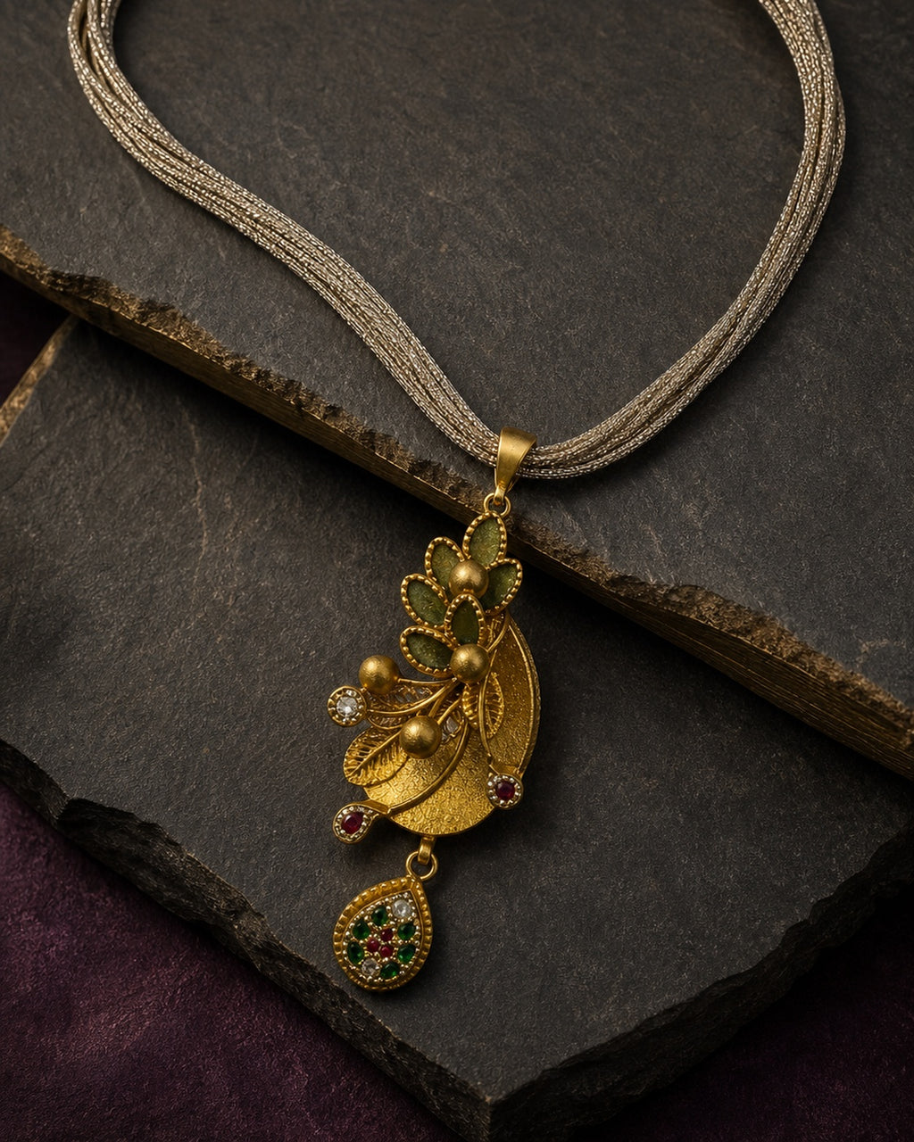 Heritage 9 Neckpiece